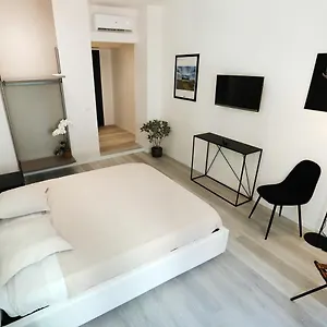 Bed & Breakfast Boutique Four 